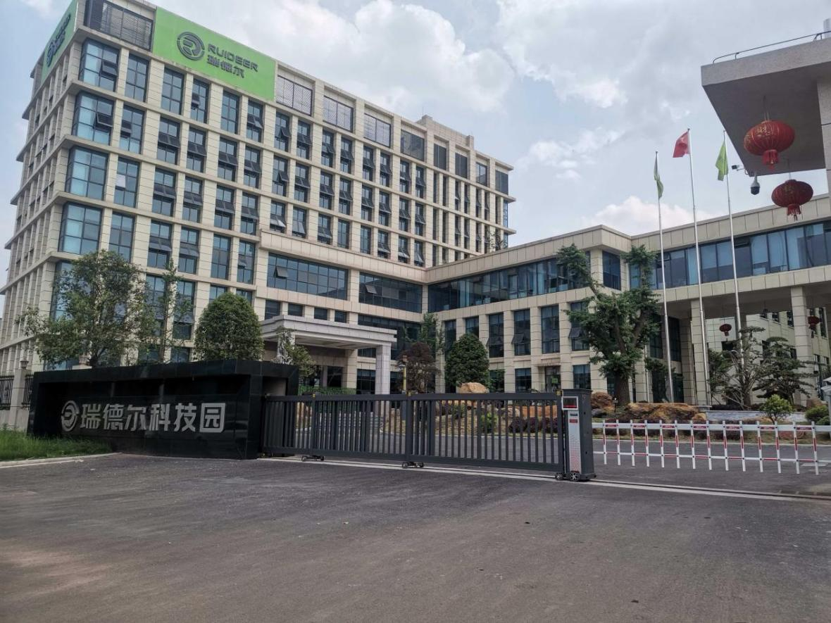 株洲九竹门业有限公司,株洲道闸车牌识别系统,电动伸缩门